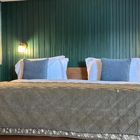 Piroscafo Lombardia Hotel en barco Arona